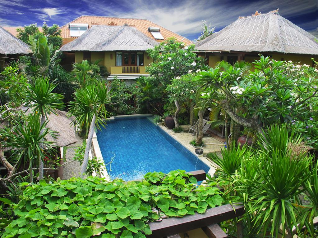 D'Sriwing Villa Gallery Kuta  Exterior photo